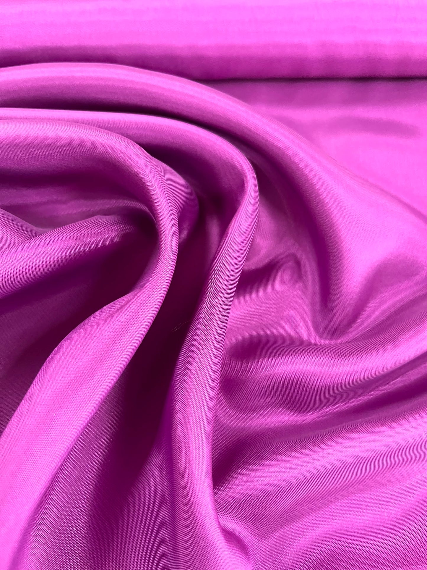 Forro morado acetato - detalle satinado