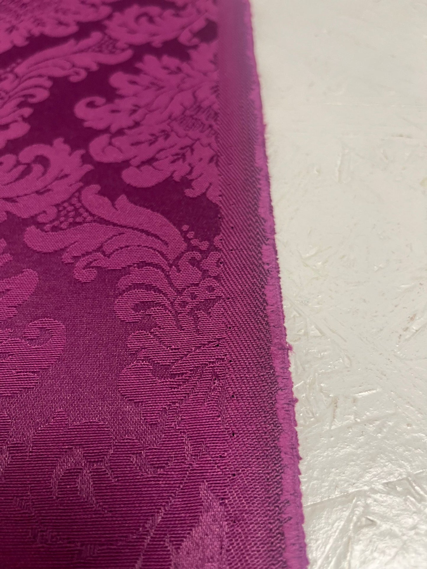 Tela Damasco Morado