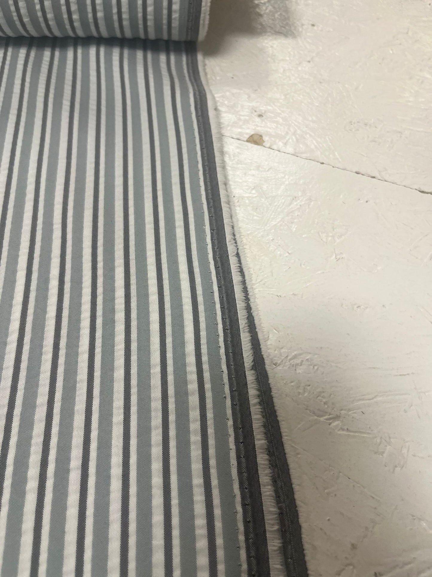 Seersucker Rayas Gris