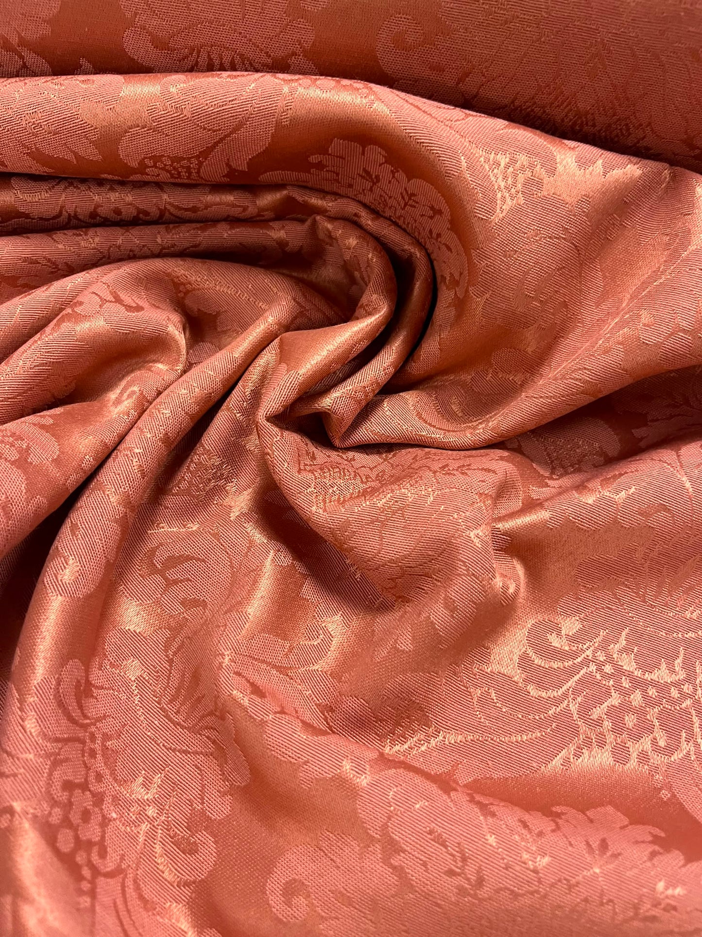 Damasco Rosa Palo - detalle caída