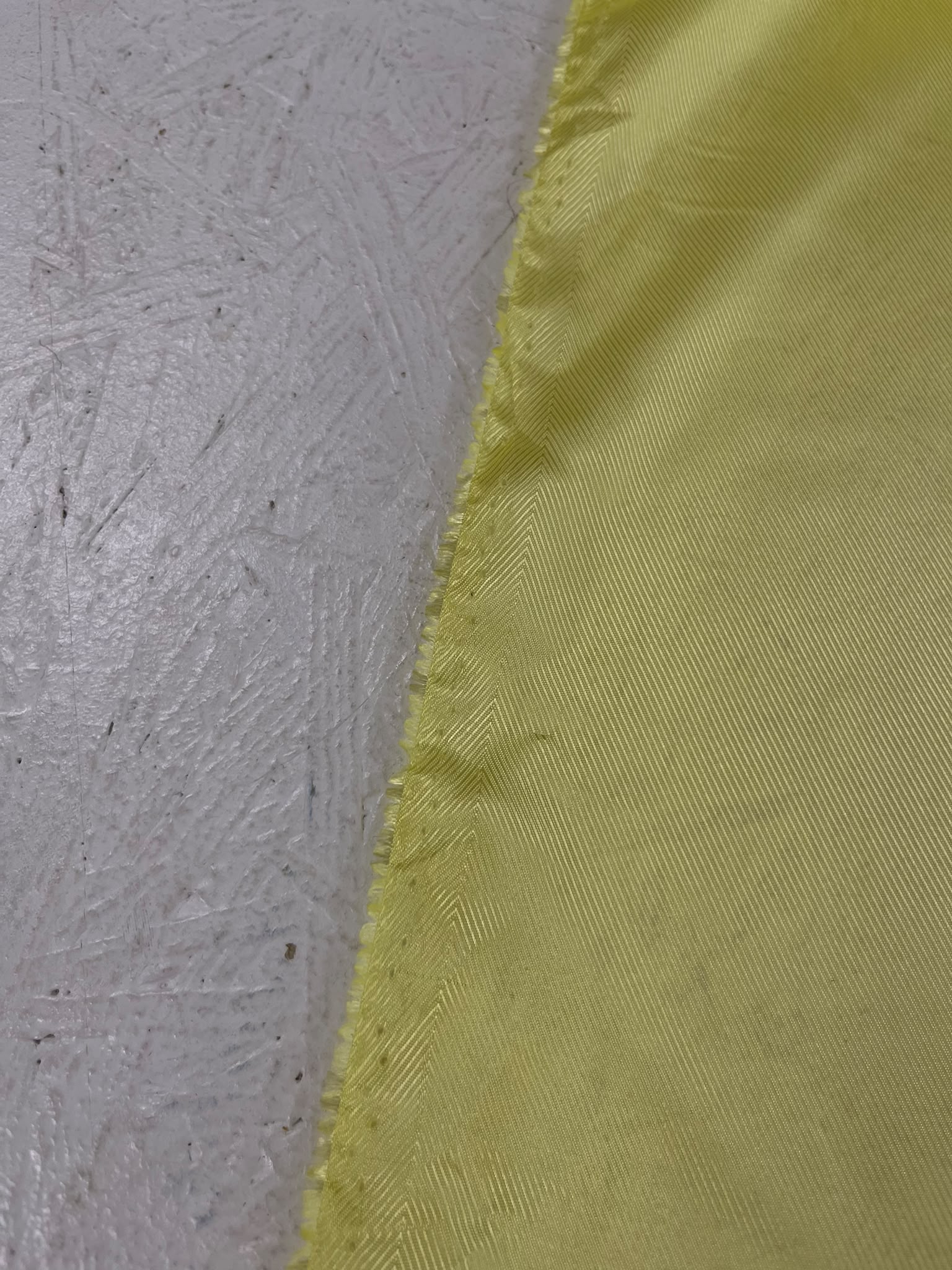 Forro amarillo acetato - orillo