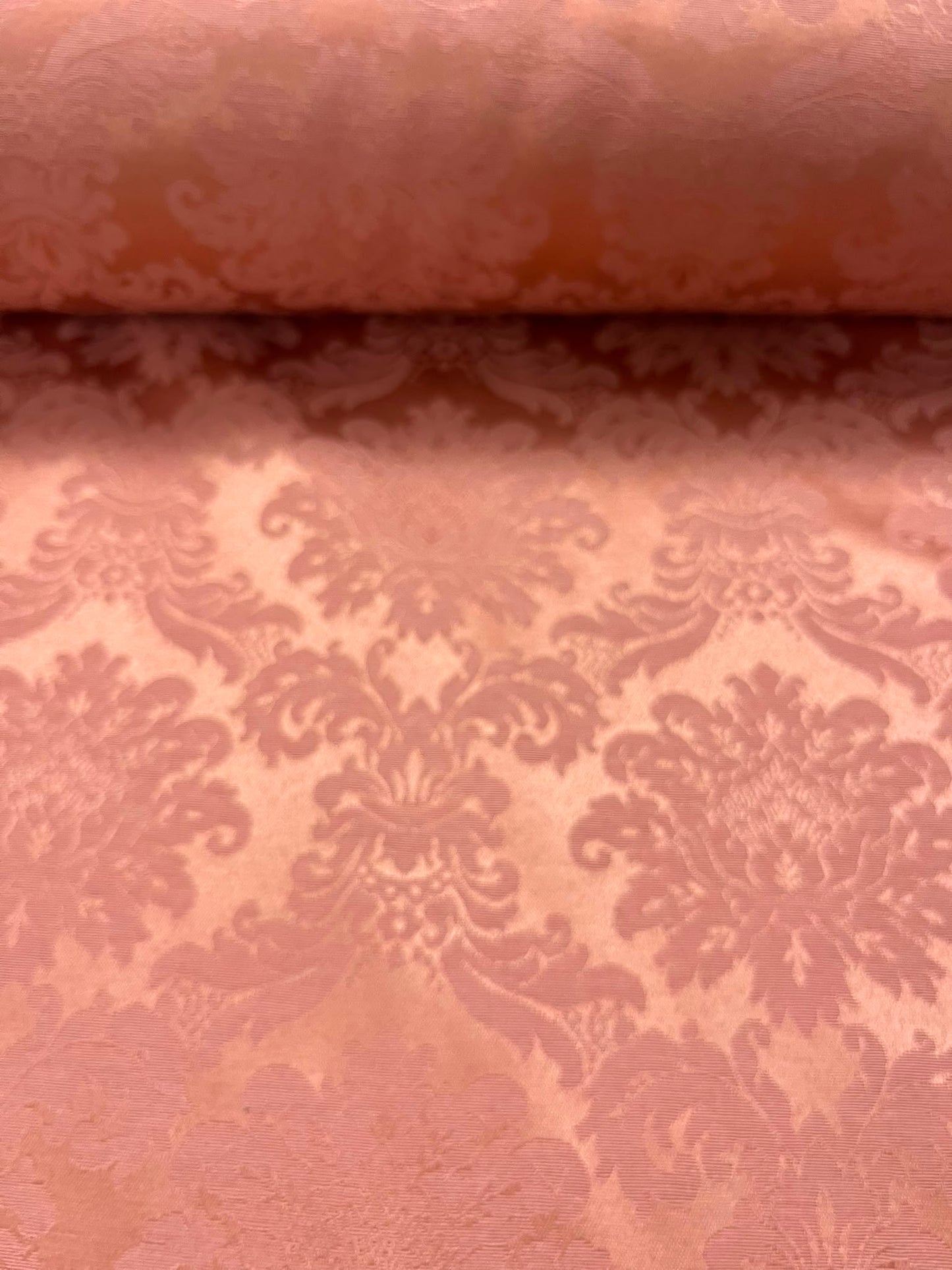 Damasco Rosa Palo - detalle estampado barroco