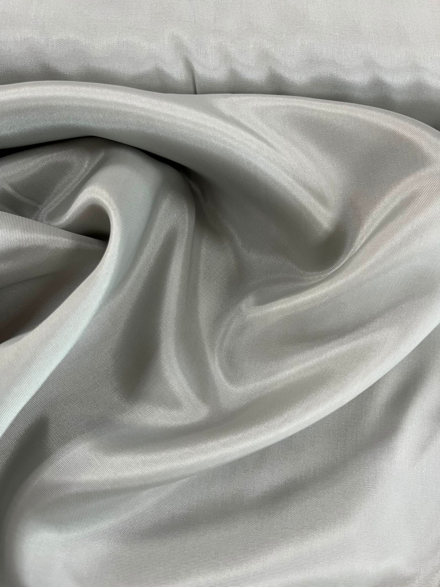 Forro gris acetato - detalle satinado
