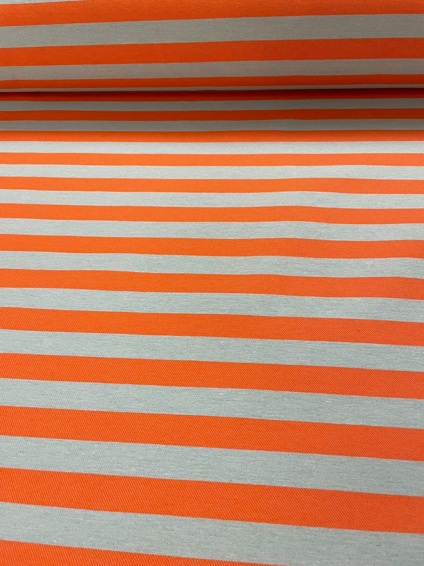Sarga rayas naranja-gris
