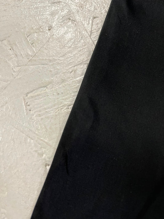 Forro negro acetato - orillo y detalle