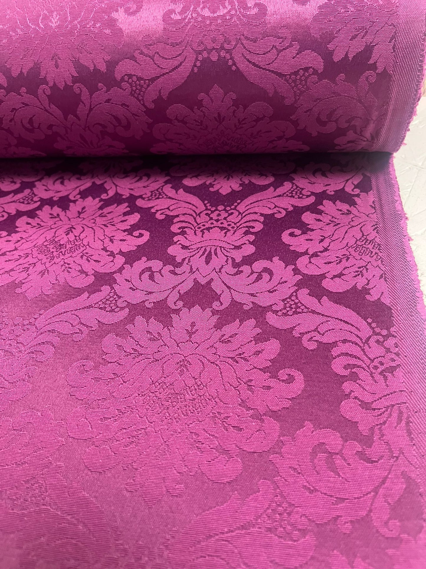 Tela Damasco Morado