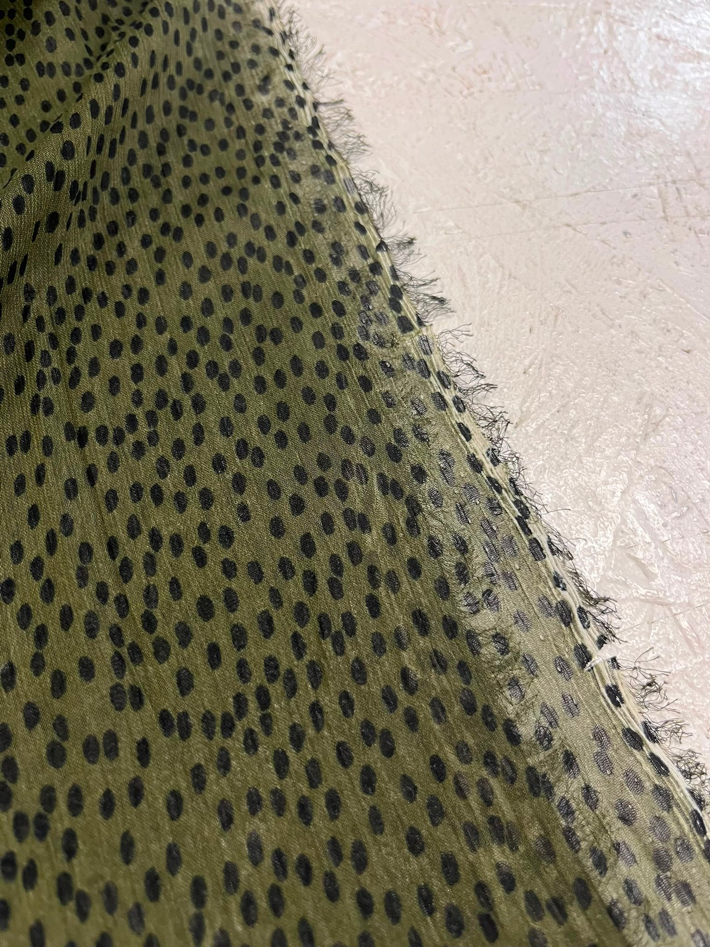 Gasa Verde Kaki Motas Negras