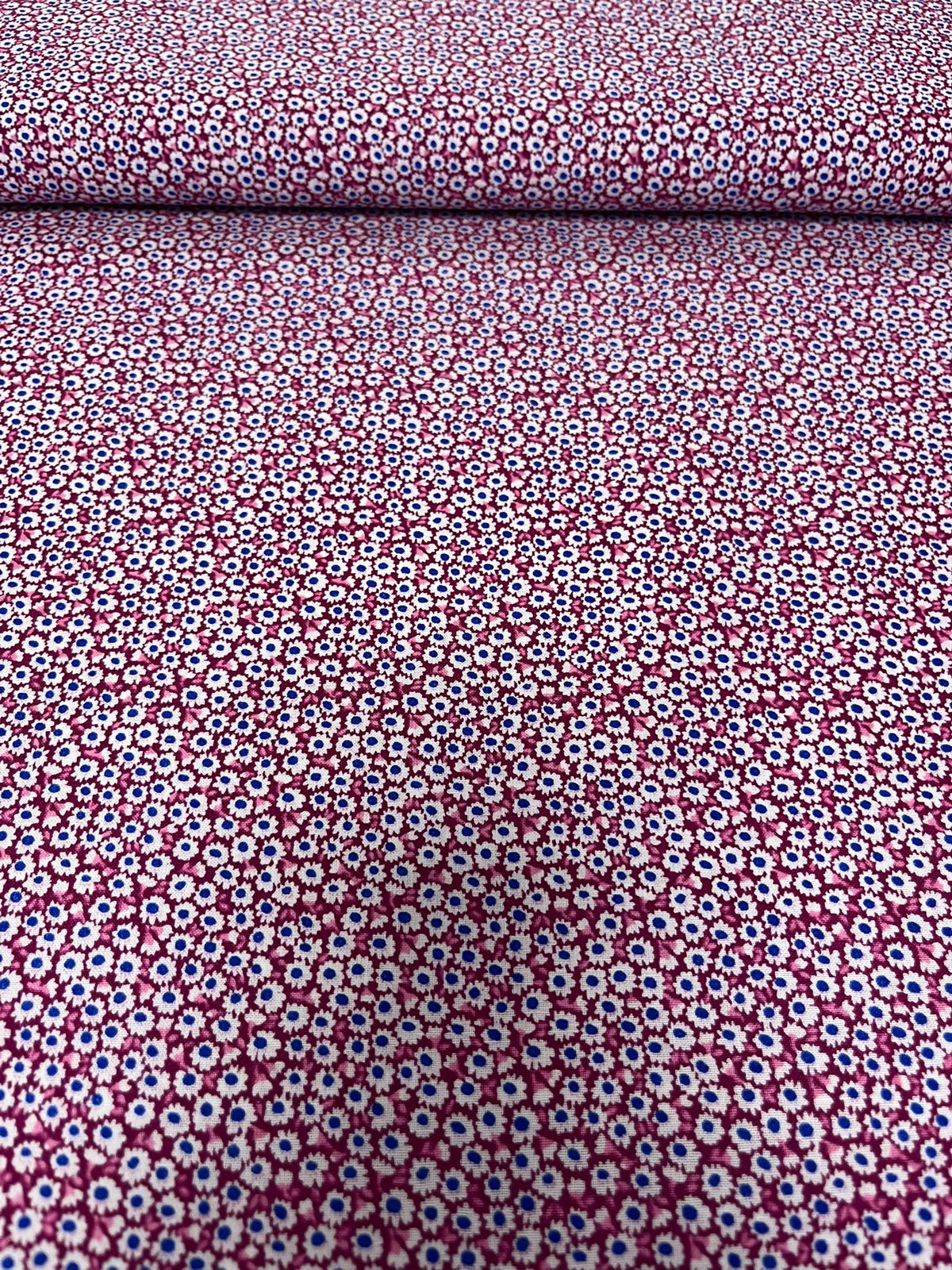 Algodón liberty rosa - detalle rollo estampado completo