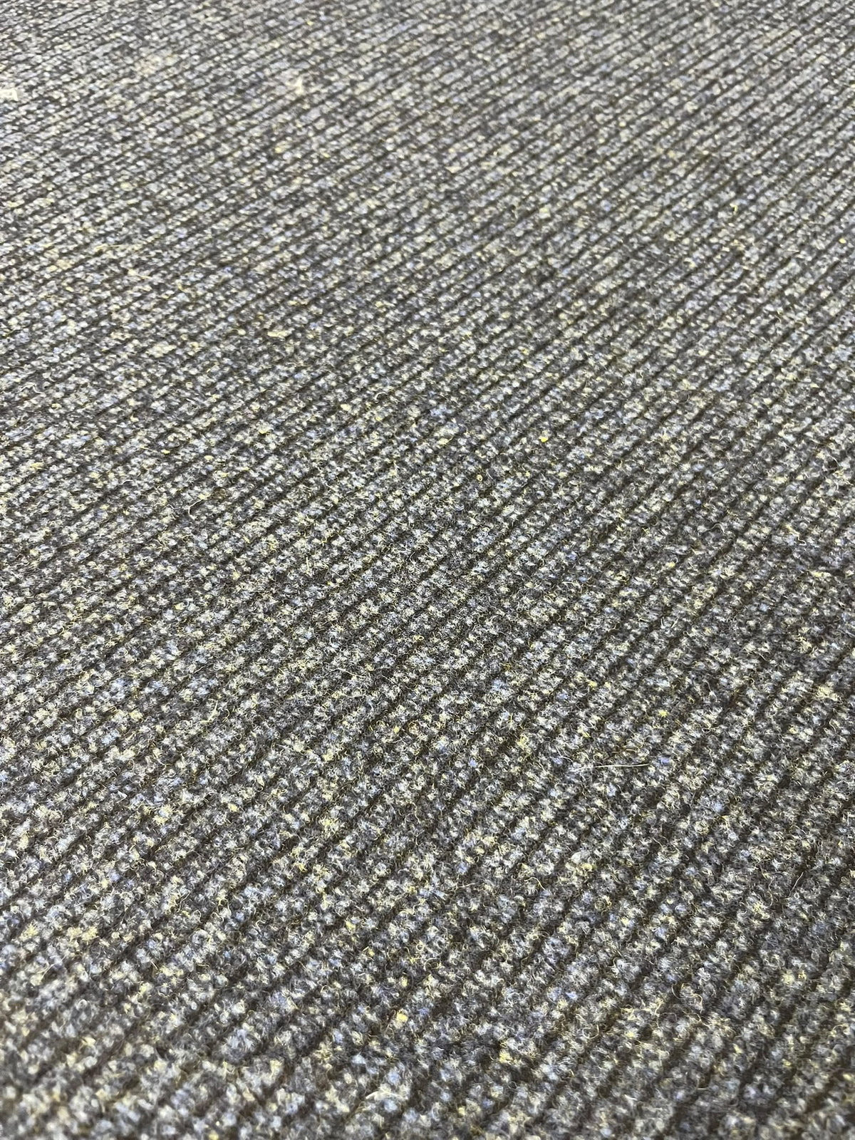 Tejido invierno azul marengo - detalle trama bouclé