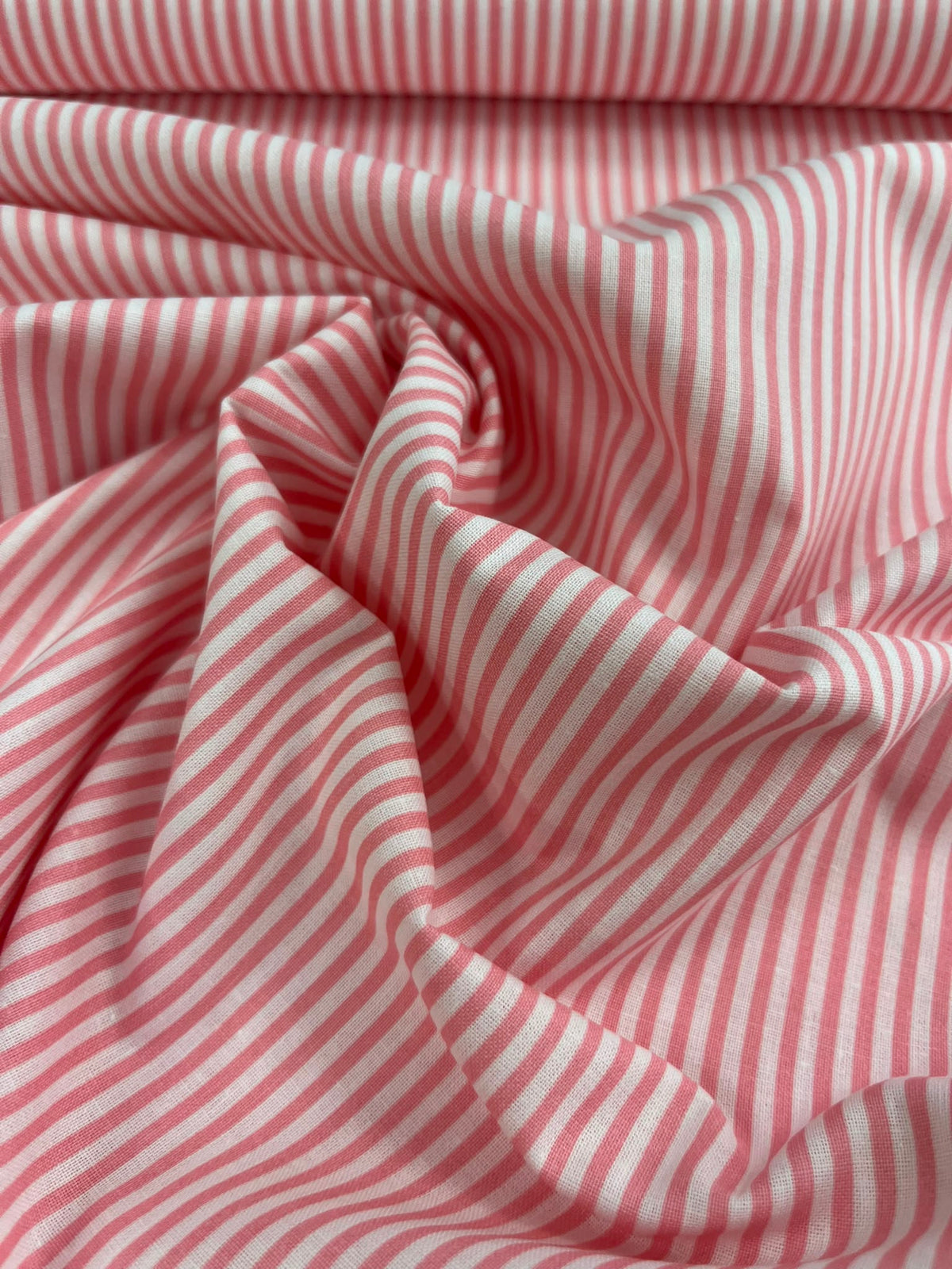 Algodón rayas rosa y blanco - detalle caída