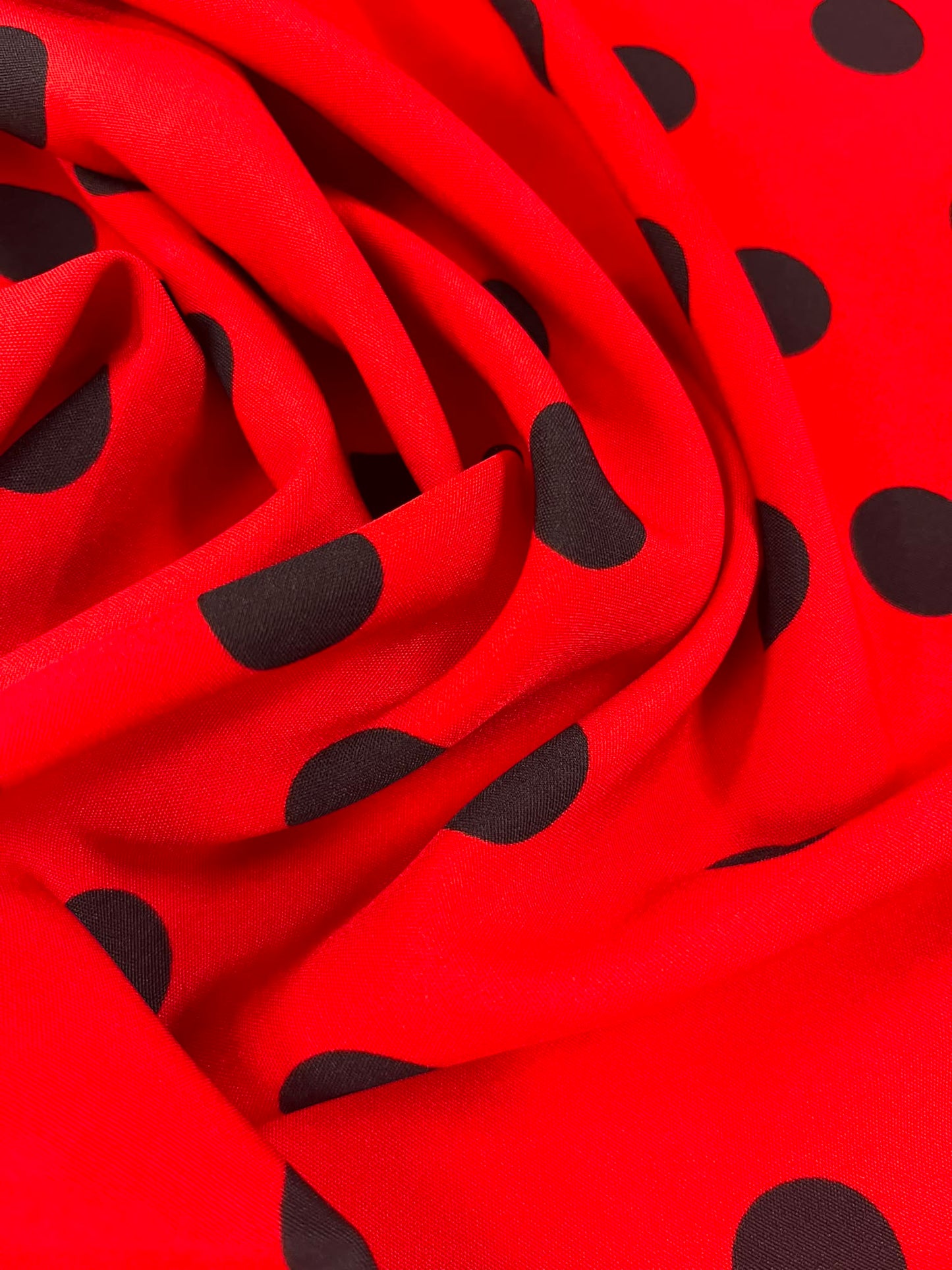 Viscosa Lunares Rojo